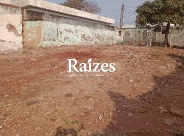 Terreno · 845m² · Terreno para Venda em Uberlândia / MG no bairro Cazeca