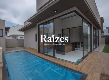 Casa · 233m² · 4 Quartos · 4 Vagas · Excelente casa com 3 suítes e 1 quarto reversível no Alphaville
