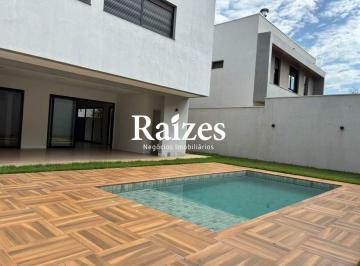 Casa · 300m² · 4 Quartos · 2 Vagas · Casa com 4 suítes em condomínio fechado em Uberlândia