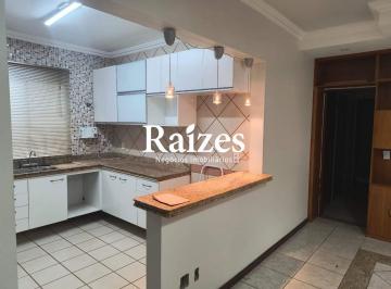 Apartamento · 93m² · 3 Quartos · 1 Vaga · Apto com 3/4 sendo 1 suíte próximo ao Praia Clube