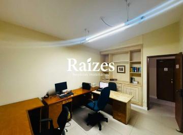 Casa · 340m² · 8 Quartos · 4 Vagas · Casa Comercial no Bairro Cazeca com 340m², Arquitetura Romana Clássica, 8 Salas e 5 Vagas