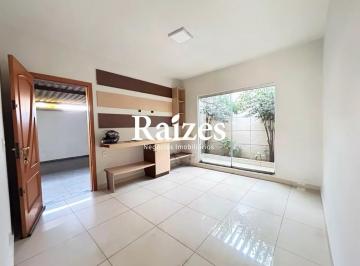 Casa · 170m² · 3 Quartos · 3 Vagas · Casa à venda com 3 quartos sendo 1 suíte e 3 vagas no Bairro Pacaembu em Uberlândia