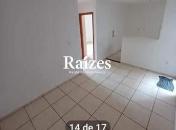 Apartamento · 59m² · 2 Quartos · 1 Vaga · Apartamento térreo com 2/4 no Jardim Holanda