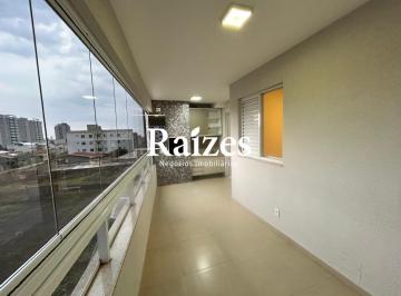 Apartamento · 110m² · 3 Quartos · 2 Vagas · Apartamento para locação com 110 m² e 3 quartos sendo 1 suíte no Santa Mônica em Uberlândia