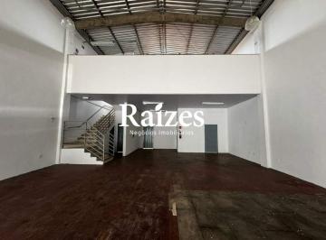 Comercial · 245m² · 3 Vagas · Galpão com excelente localização com 245 m², bairro Jardim Patrícia Uberlândia MG.