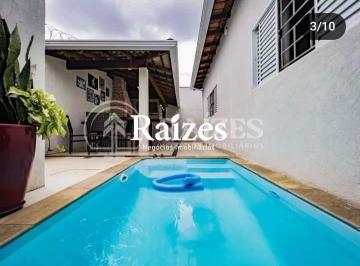 Casa · 170m² · 3 Quartos · 2 Vagas · Casa no bairro Jardim Karaiba com 3/4 sendo 1 suíte