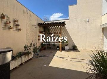 Casa · 380m² · 3 Quartos · 2 Vagas · Casa à venda no Jardim das Palmeiras com 3 quartos sendo 2 suítes