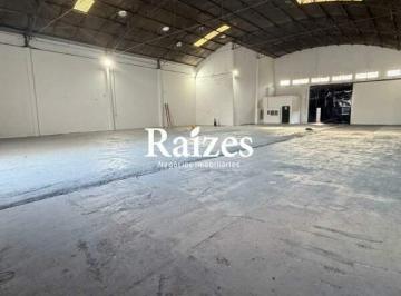 Comercial · 800m² · Galpão para alugar com 1.320m² de área total, 800m2 de área cosntruída e 2 entradas com piso de conc