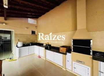 Casa · 220m² · 3 Quartos · 4 Vagas · Casa setor Sul, Bairro Jardim Karaíba - Uberlândia -MG