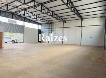 Comercial · 370m² · 1 Quarto · 5 Vagas · Galpão Comercial à Venda em Uberlândia no Jardim Patrícia, 370m² Internos