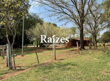 Rural · 919600000m² · 3 Quartos · Sítio Rural em Uberlândia com 3 Quartos, Lareira e Vista para a Montanha