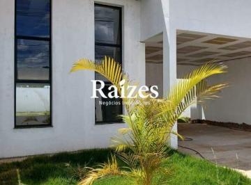 Casa · 170m² · 3 Quartos · 4 Vagas · Casa Residencial à Venda em Uberlândia - Jardim Brasília, 3 Quartos, 4 Vagas