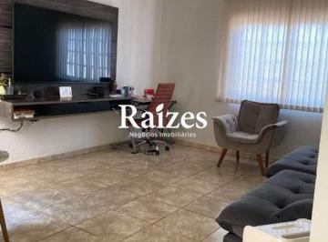 Casa · 211m² · 3 Quartos · 2 Vagas · Casa com 3/4 sendo 1 suíte no Cidade Jardim
