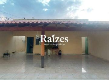 Casa · 199m² · 3 Quartos · 3 Vagas · Casa à venda no Jardim Holanda, Uberlândia - 3 Quartos (1 suíte) com 199 m²