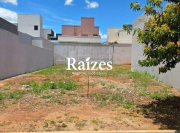 Terreno · 250m² · Terreno Residencial à venda no Bairro Grand Ville em Uberlândia com 250m2