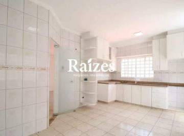 Casa · 210m² · 3 Quartos · 2 Vagas · Casa Residencial 210m² - 3 Quartos - Bairro Jardim Karaíba Uberlândia - MG