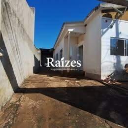 Casa · 104m² · 3 Quartos · 2 Vagas · Casa Residencial à Venda no Bairro Taiaman, Uberlândia - 3 Quartos, 2 Vagas