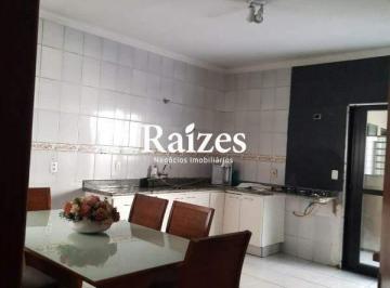 Casa · 150m² · 3 Quartos · 3 Vagas · Casa no Martins para rentabilizar