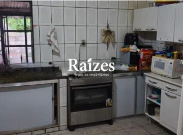 Casa · 203m² · 4 Quartos · 2 Vagas · Casa com 4/4 sendo 1 suíte no Aclimação