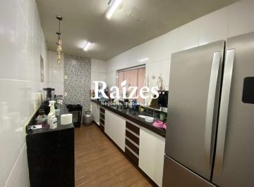 Casa · 85m² · 2 Quartos · 5 Vagas · Casa no Jardim Holanda com 2/4 sendo 1 suíte