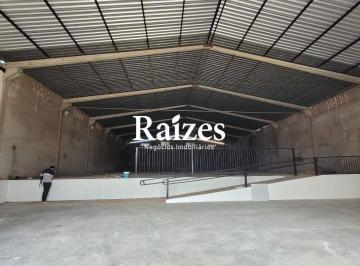 Comercial · 800m² · 2 Vagas · Excelente Galpão com 800m2 no Marta Helena