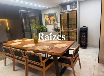 Casa · 190m² · 3 Quartos · 2 Vagas · Casa Residencial em Uberlândia – Jardim Patrícia Oeste, 3 quartos, 2 vagas, porcelanato