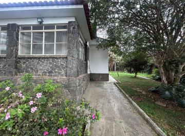 Casa de 4 quartos, São Paulo · Casa térrea com 800 m² de quintal, jardim encantador e 3 suítes — Vila Pirajussara