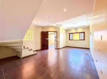 Casa · 235m² · 4 Quartos · Sobrado à venda na Penha de França.