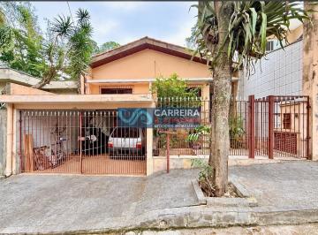 Casa · 101m² · 5 Quartos · 2 Vagas · Casa espaçosa de 101 m² com 5 dormitórios no Bairro Vila Isa (Campo Grande)