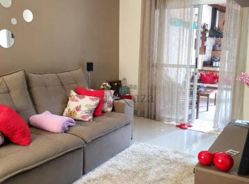 Casa de 2 quartos, Jacareí · Casa em condomínio no Villa Branca com quintal e espaço de lazer privativo | 2 DORM | 120M
