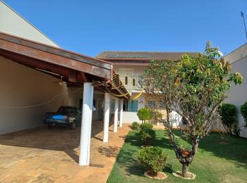 Casa · 393m² · 3 Quartos · 4 Vagas · Imperdível residência de alto padrão com 3 quartos e 285,40m² na Vila Nossa Senhora de Fátima, Ameri