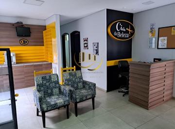 Casa · 250m² · 8 Quartos · Casa Comercial para Locação em Americana-SP, Bairro Antônio Zanaga: 9 Salas, 5 Banheiros, 250m² de Á