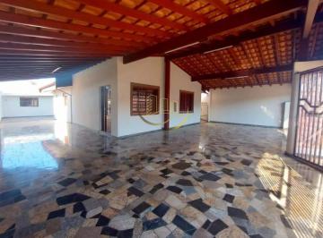 Casa · 300m² · 2 Quartos · 8 Vagas · Casa  à Venda em Americana - 2 Suítes e 8 Vagas