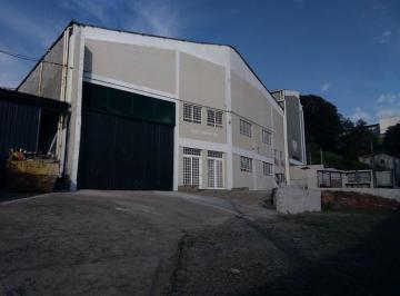 Comercial · 900m² · Próximo a Estrado dos Romeiros