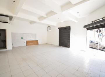 Comercial · 70m² · Excelente localização, localização privelegiada, salão com 100 m2 com 02 banheiros
