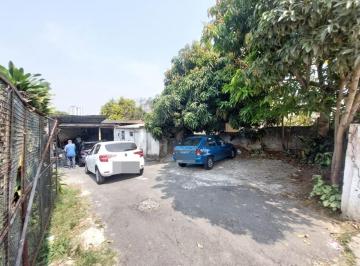 Terreno · 400m² · Terreno de 400m² localizado na Vila Santo Estéfano