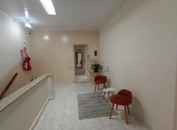 Casa · 30m² · 3 Quartos · Casa Sobreloja - Centro - 3 Dormitórios - 200m².