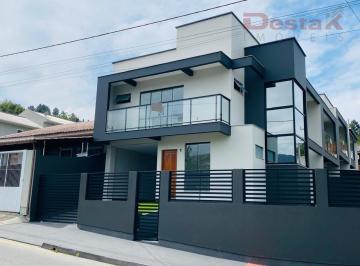Casa · 125m² · 3 Quartos · 1 Vaga · Sobrado em Forquilhas - São José