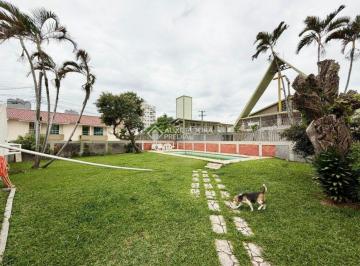 Casa · 127m² · 1 Quarto · 2 Vagas · Casa com 01 dorm. em Barreiros , São José SC.
