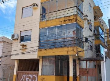 Comercial de 1 quarto, Santa Maria · Loja, Bonfim em frente a Praça dos Bombeiros