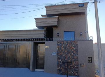 Casa · 160m² · 3 Quartos · 2 Vagas · Casa para venda em Jardim Dos Ipês de 160.00m² com 3 Quartos, 2 Suites e 2 Garagens