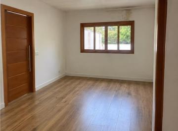 Comercial · 200m² · 5 Quartos · 1 Vaga · Casa comercial na Rua Rubens de Queiroz, 83 • 200 m²