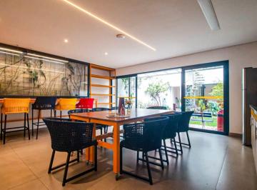 Comercial · 250m² · 10 Quartos · 2 Vagas · Casa comercial na Rua Pirajussara, 102 - Casa • 250 m²