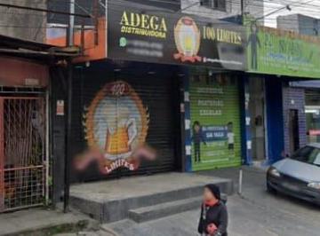 Comercial · 105m² · 2 Vagas · Loja na Rua Maria Amália Lopes Azevedo, 4089 - Térreo • 105 m²
