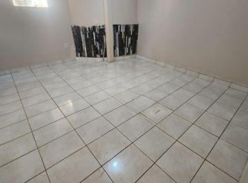 Casa · 70m² · 2 Quartos · 1 Vaga · Casa para locação na Rua 17 - Vila São José - Vicente Pires