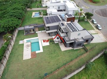 Casa · 400m² · 4 Quartos · 4 Vagas · Casa de Condomínio para venda em Caxambu de 400.00m² com 4 Quartos, 4 Suites e 4 Garagens