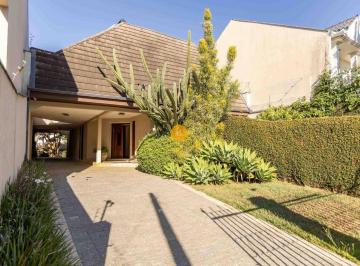 Casa · 380m² · 4 Quartos · 6 Vagas · Casa com Quintal no Vista Alegre