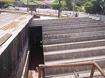 P1090001 · Galpã Comercial
