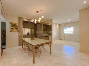 Casa · 253m² · 4 Quartos · 2 Vagas ·  Casa à venda no bairro Floresta