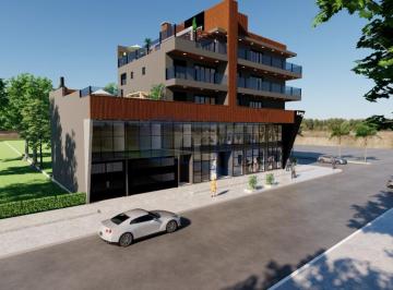 Comercial · 36m² · 1 Vaga · Sala comercial á venda no centro de Torres/RS